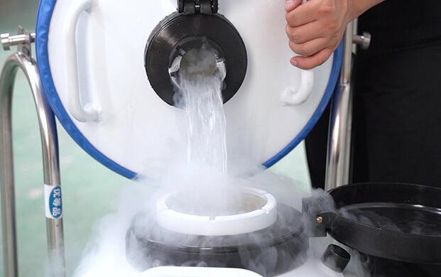 便攜式低溫生物容器只裝液氮能用多久？